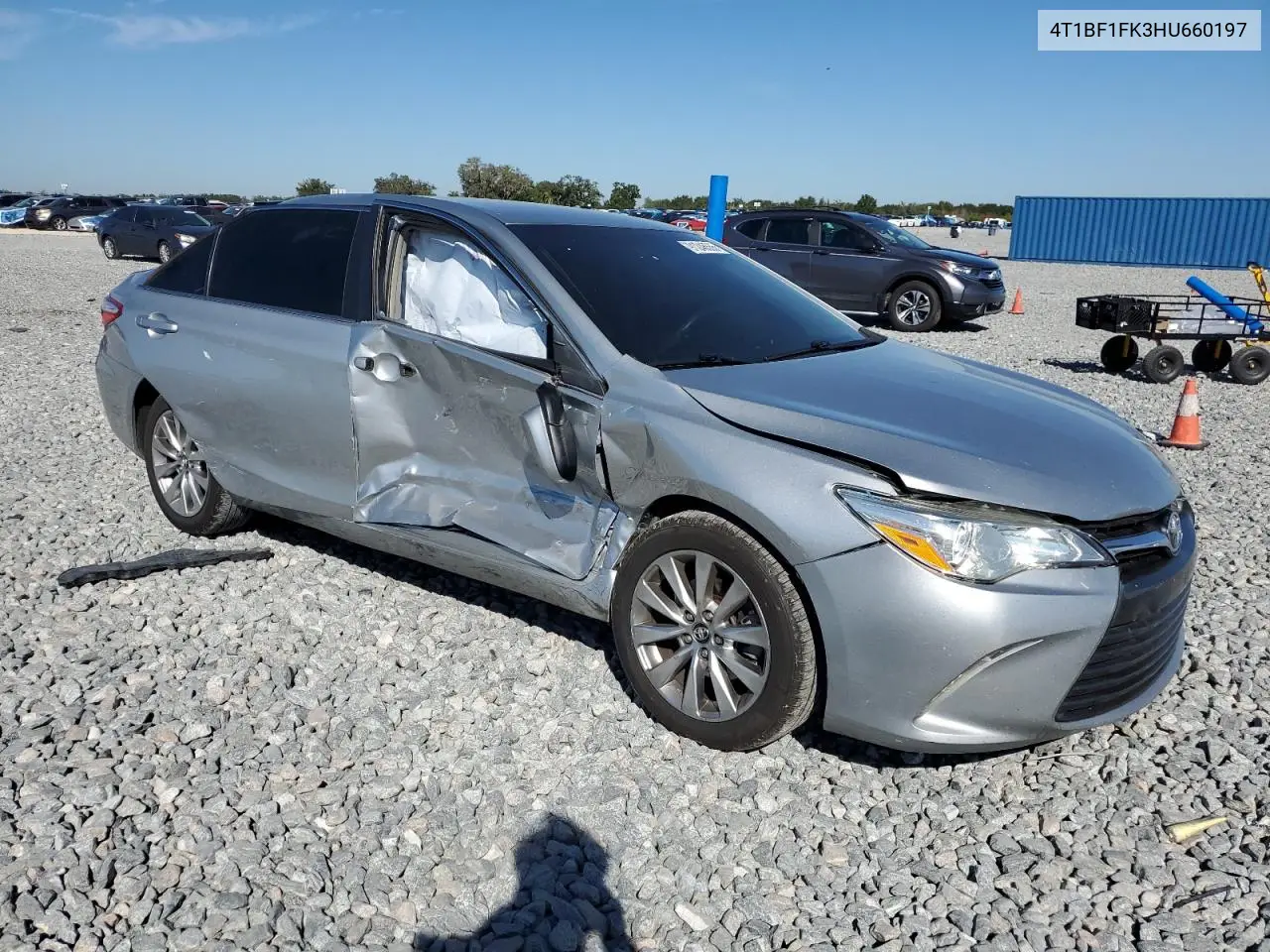 4T1BF1FK3HU660197 2017 Toyota Camry Le
