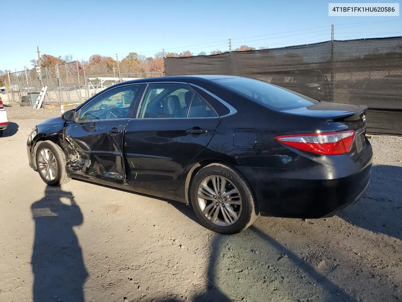 4T1BF1FK1HU620586 2017 Toyota Camry Le