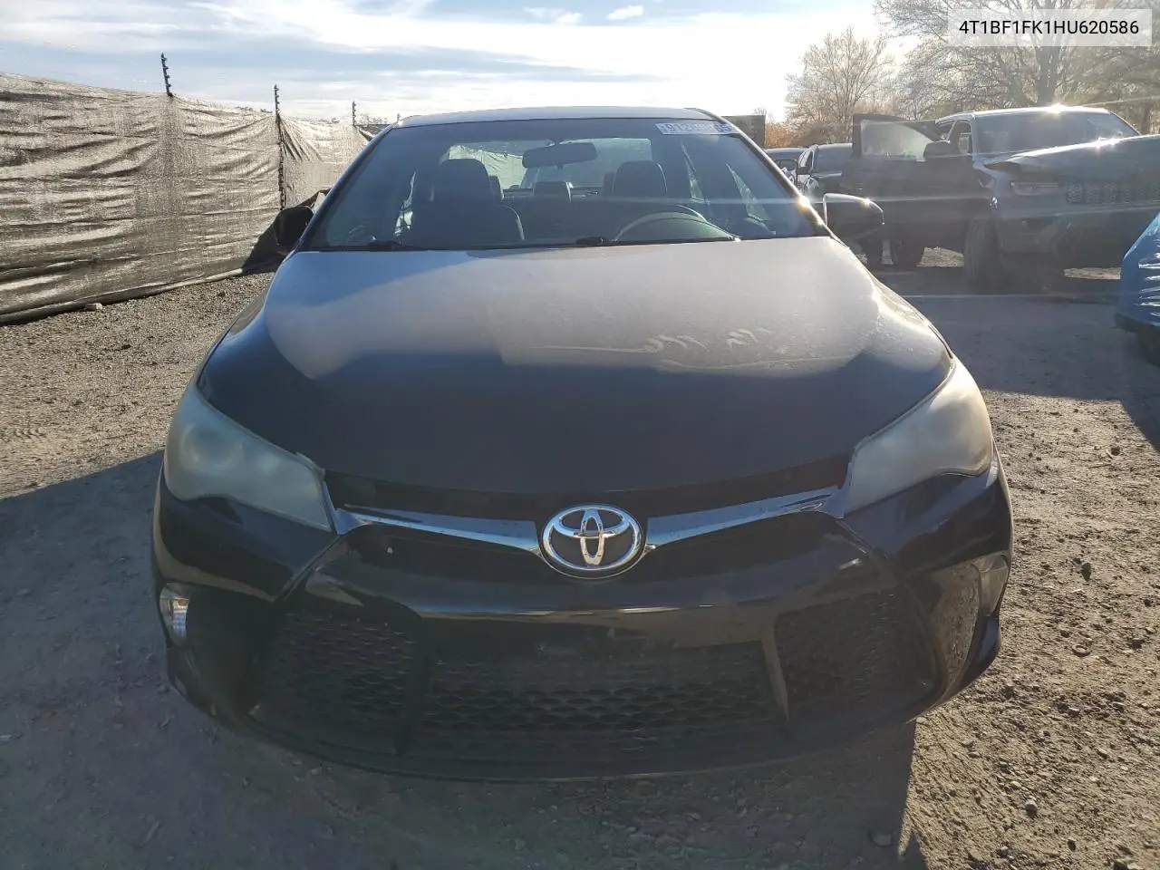 4T1BF1FK1HU620586 2017 Toyota Camry Le