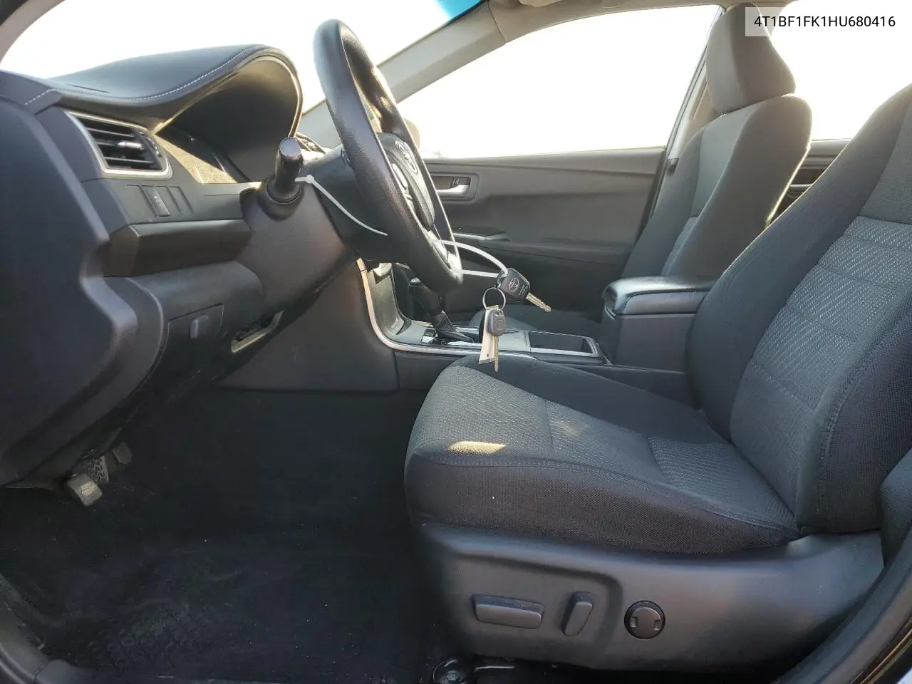 4T1BF1FK1HU680416 2017 Toyota Camry Le