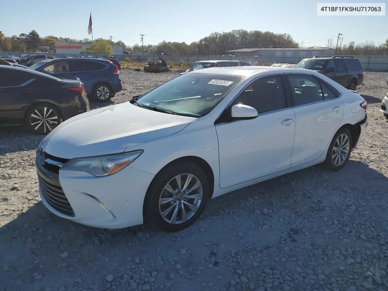 4T1BF1FK5HU717063 2017 Toyota Camry Le
