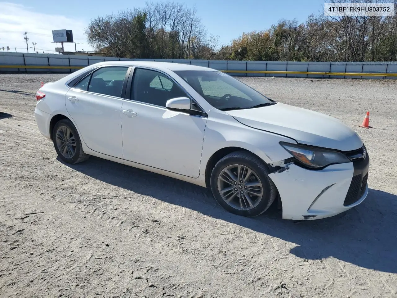 4T1BF1FK9HU803752 2017 Toyota Camry Le