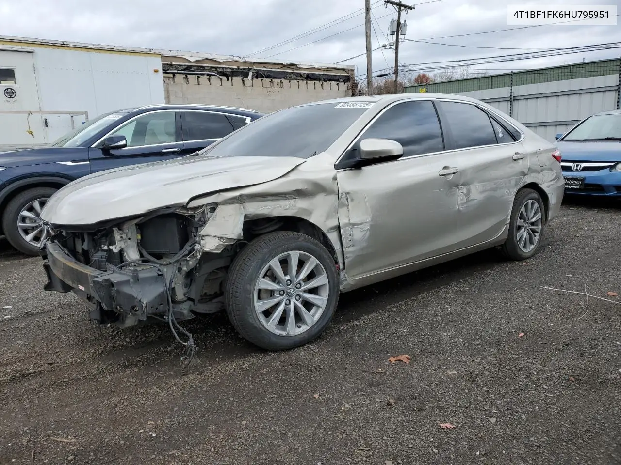 4T1BF1FK6HU795951 2017 Toyota Camry Le