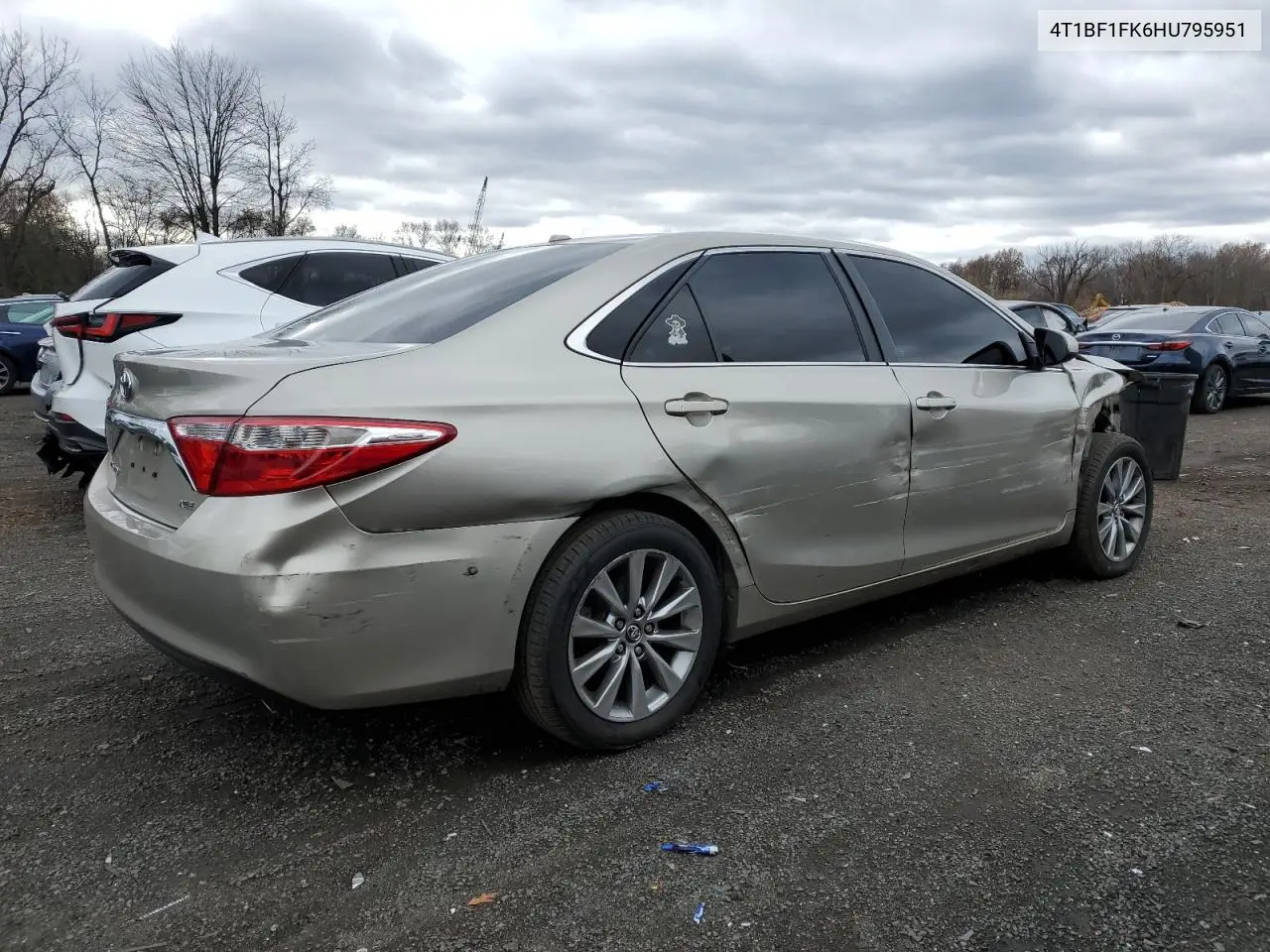 4T1BF1FK6HU795951 2017 Toyota Camry Le