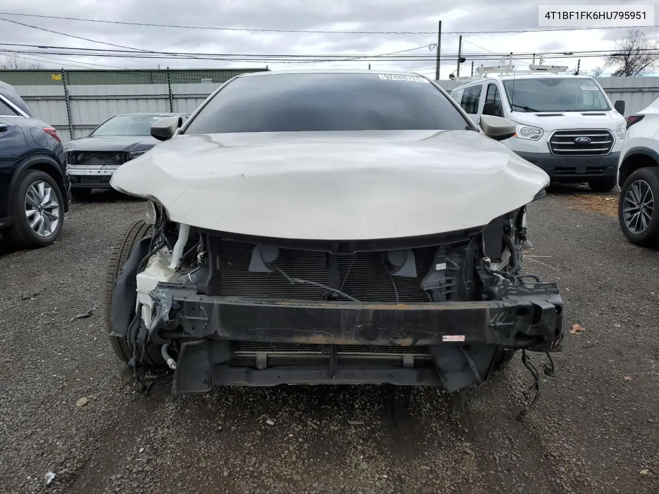 4T1BF1FK6HU795951 2017 Toyota Camry Le