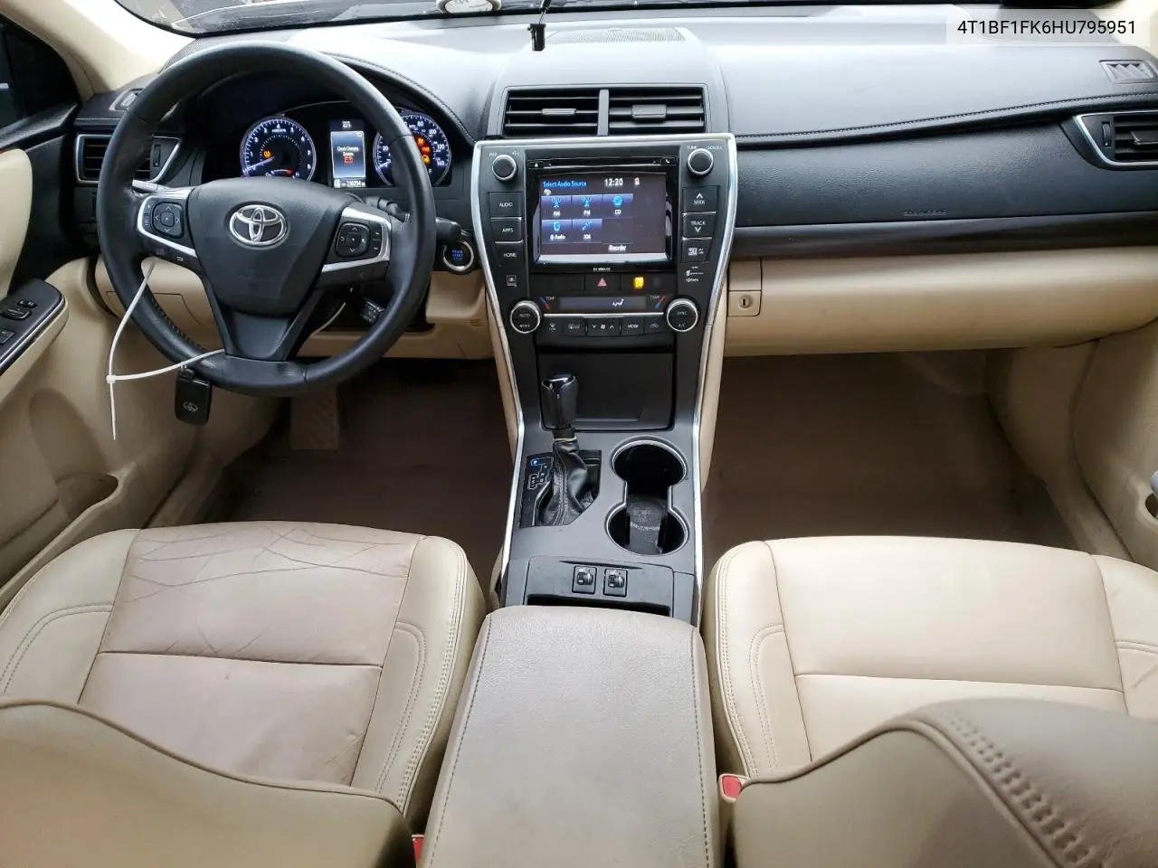 4T1BF1FK6HU795951 2017 Toyota Camry Le