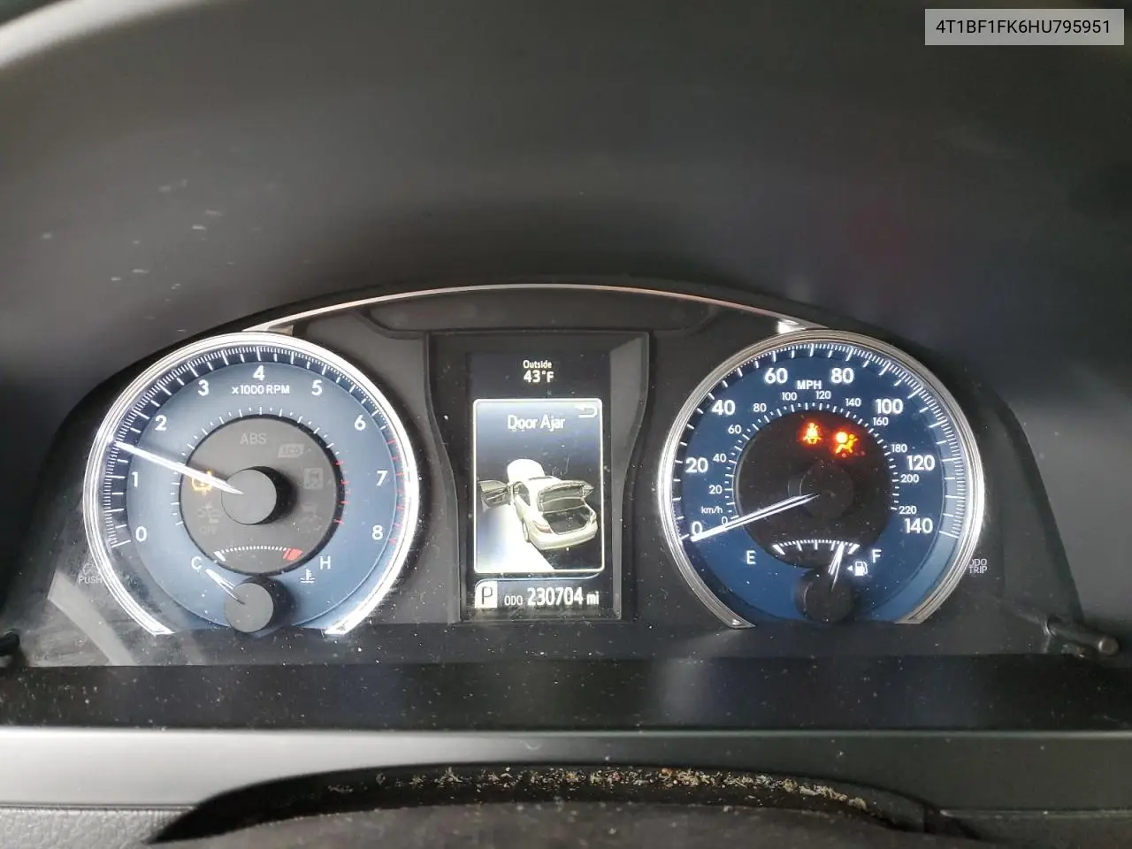 4T1BF1FK6HU795951 2017 Toyota Camry Le