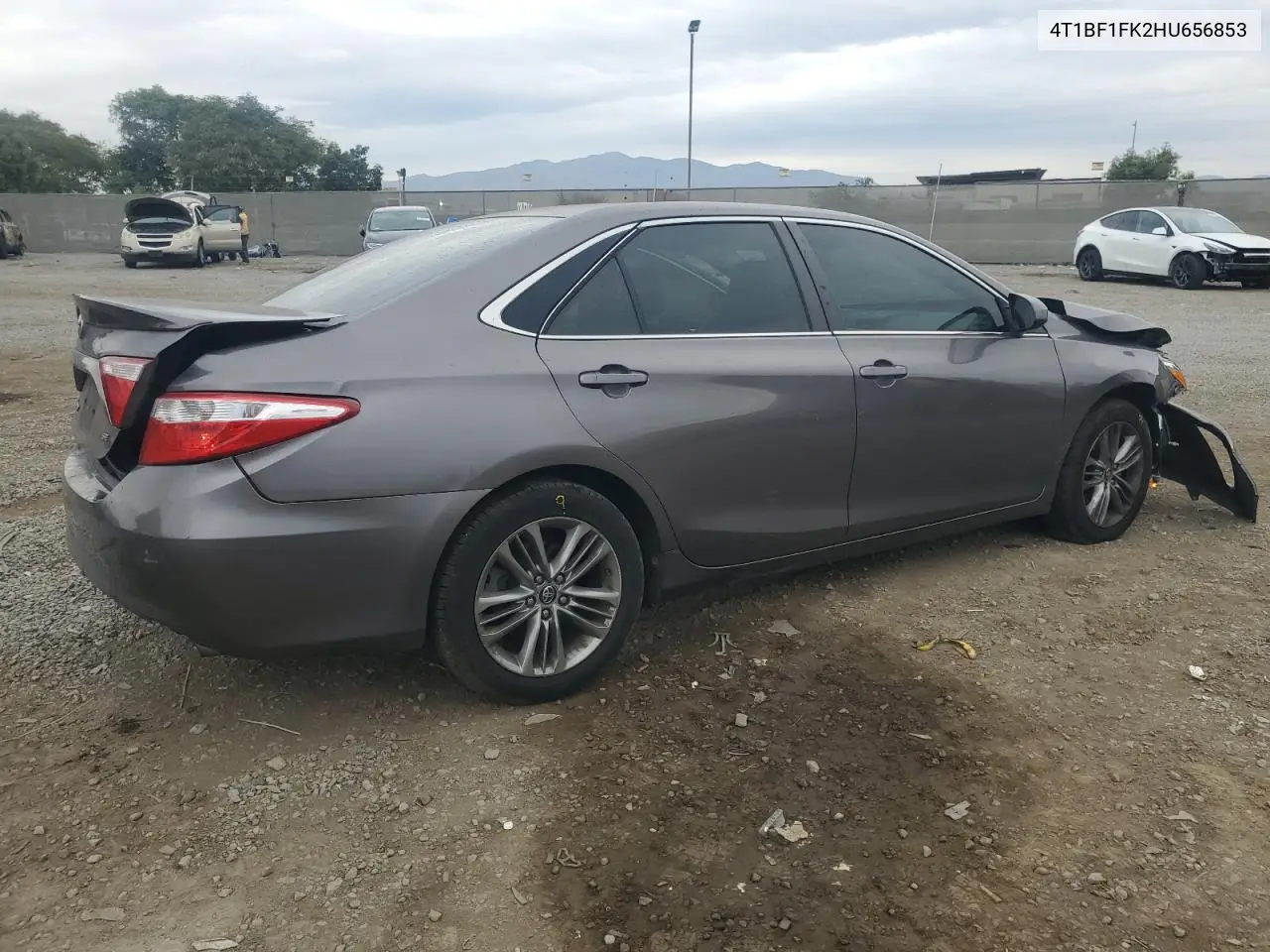4T1BF1FK2HU656853 2017 Toyota Camry Le