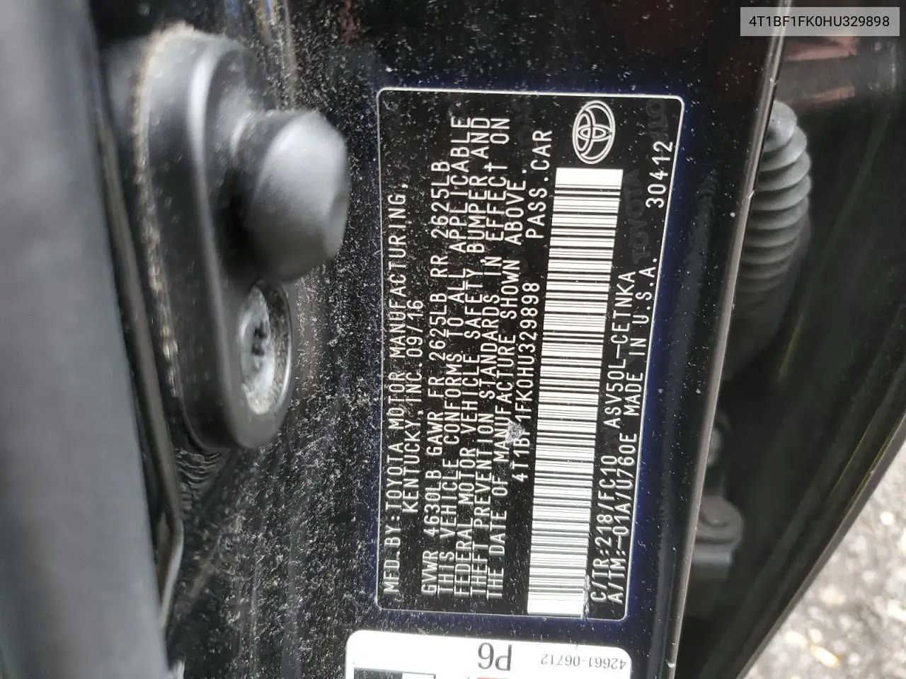 4T1BF1FK0HU329898 2017 Toyota Camry Le