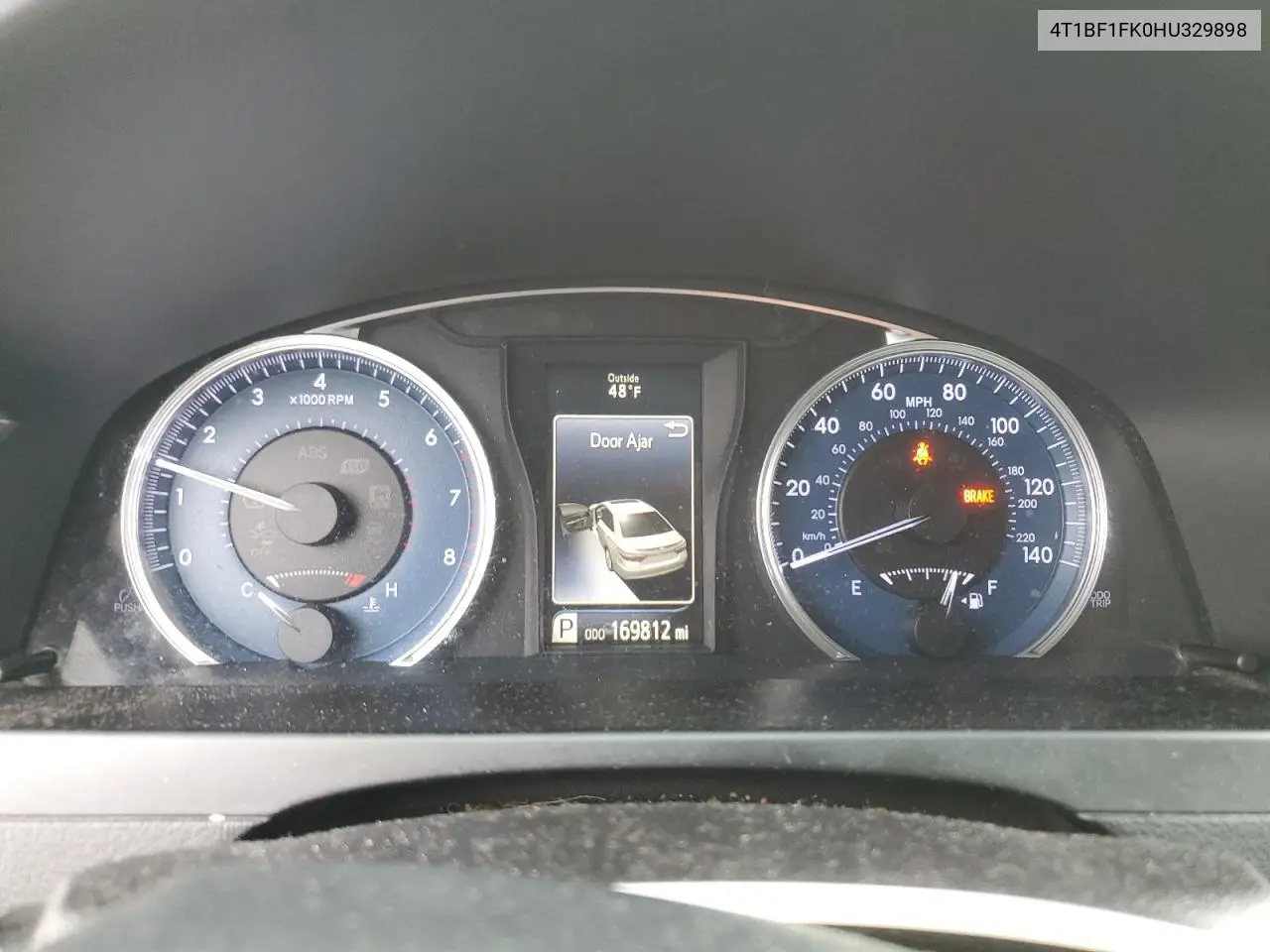 4T1BF1FK0HU329898 2017 Toyota Camry Le