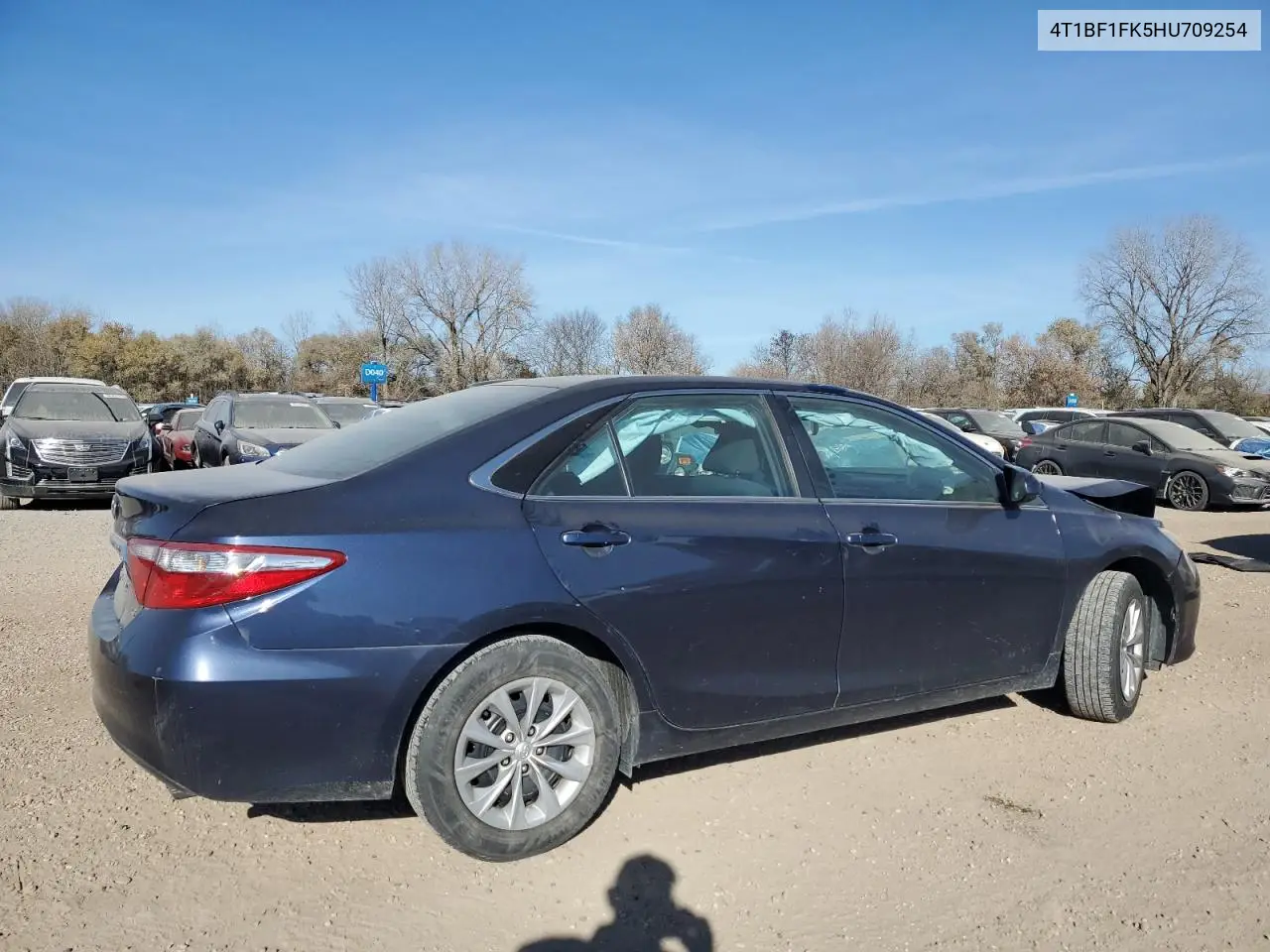 4T1BF1FK5HU709254 2017 Toyota Camry Le