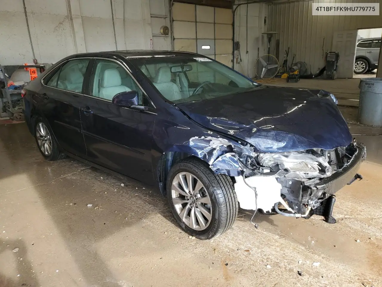 4T1BF1FK9HU779775 2017 Toyota Camry Le