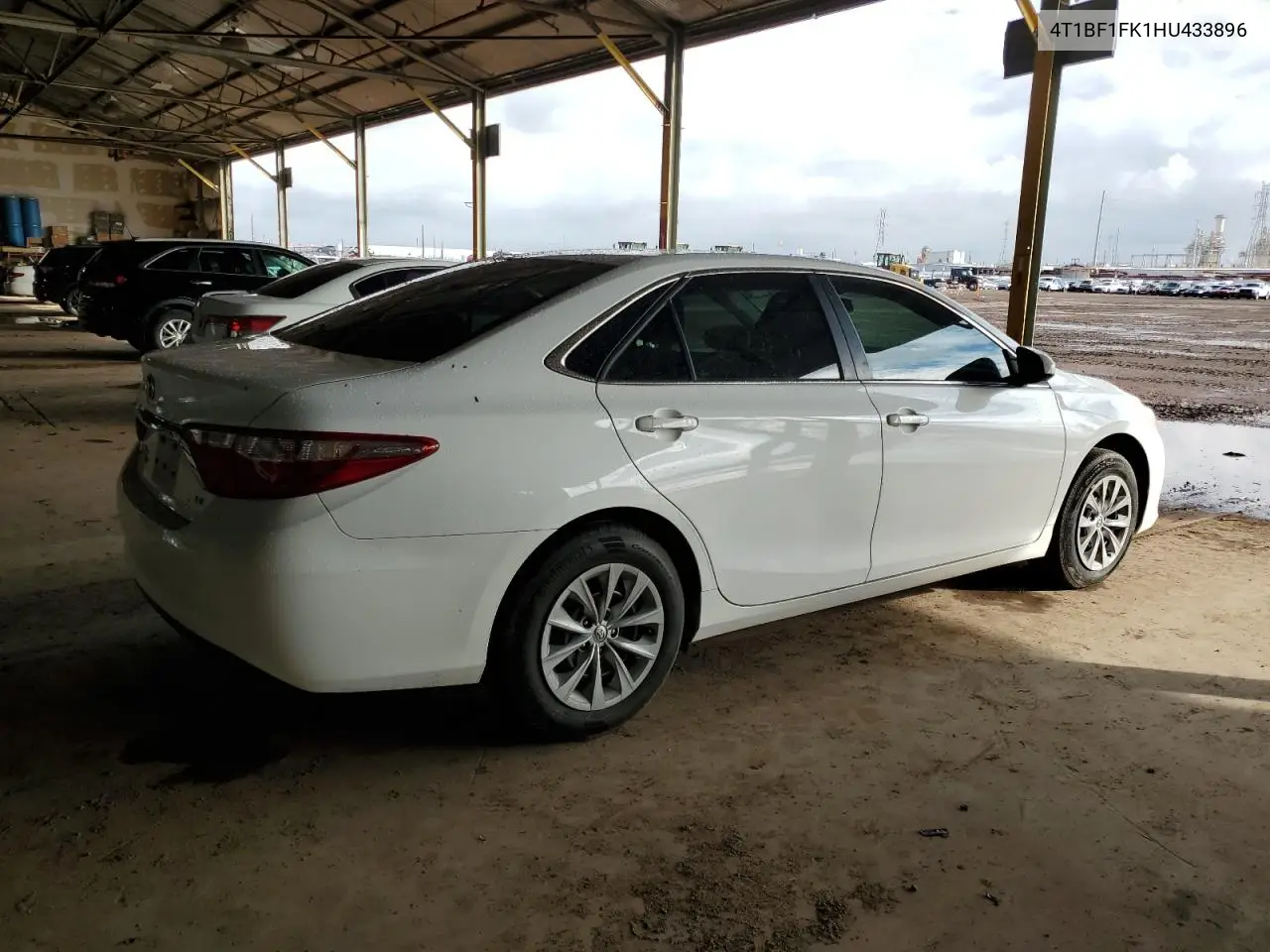 4T1BF1FK1HU433896 2017 Toyota Camry Le