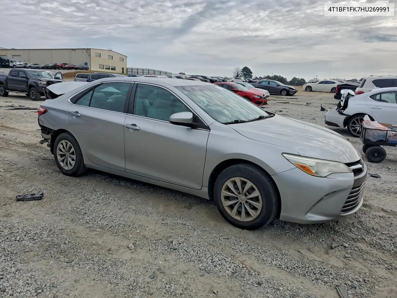 4T1BF1FK7HU269991 2017 Toyota Camry Le