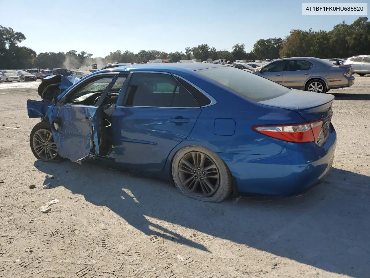 4T1BF1FK0HU685820 2017 Toyota Camry Le