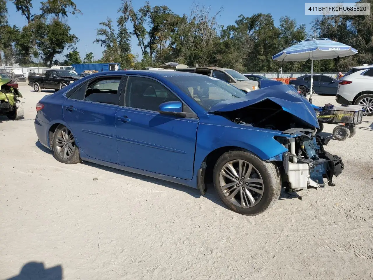 4T1BF1FK0HU685820 2017 Toyota Camry Le
