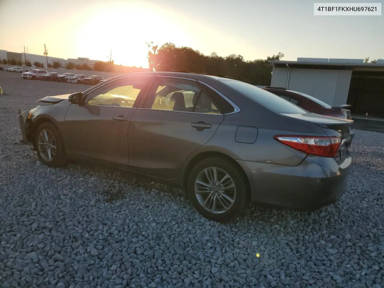 4T1BF1FKXHU697621 2017 Toyota Camry Le