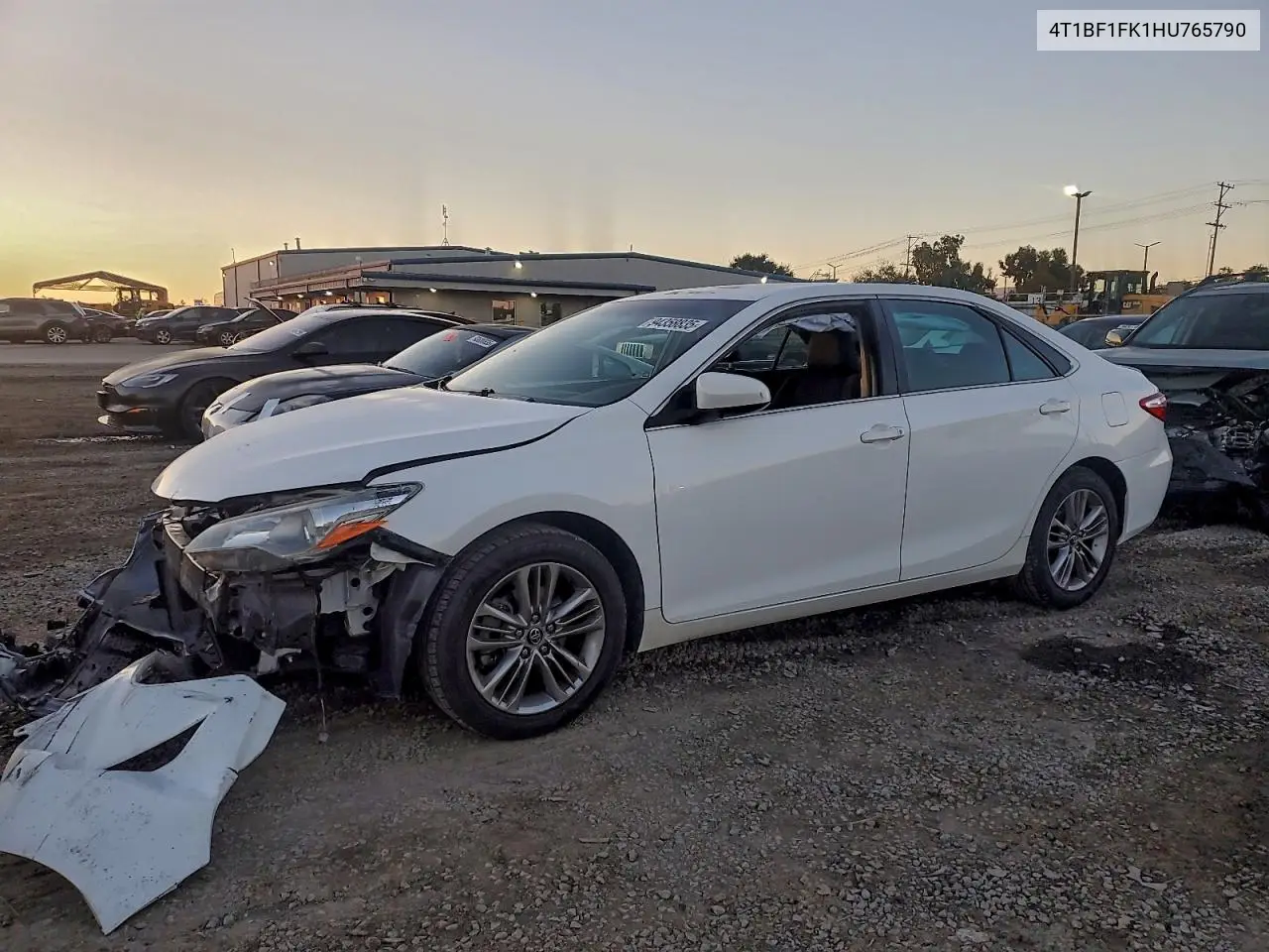 4T1BF1FK1HU765790 2017 Toyota Camry Le