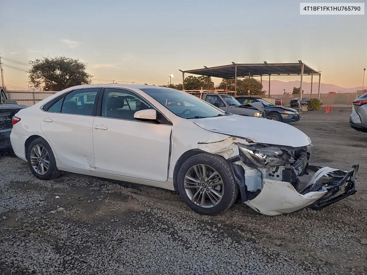 4T1BF1FK1HU765790 2017 Toyota Camry Le