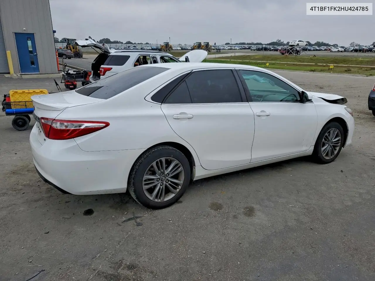 4T1BF1FK2HU424785 2017 Toyota Camry Le