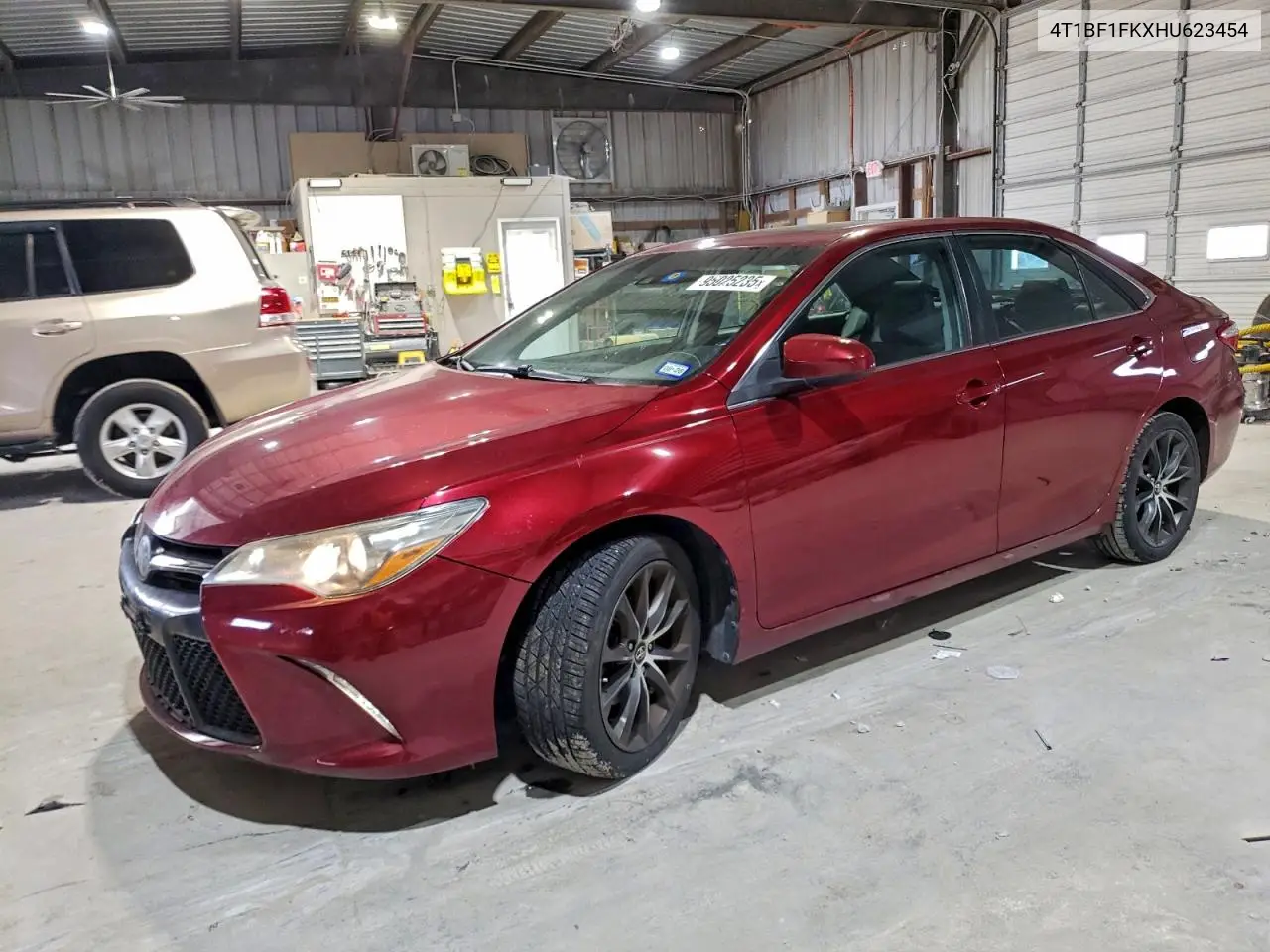 4T1BF1FKXHU623454 2017 Toyota Camry Le