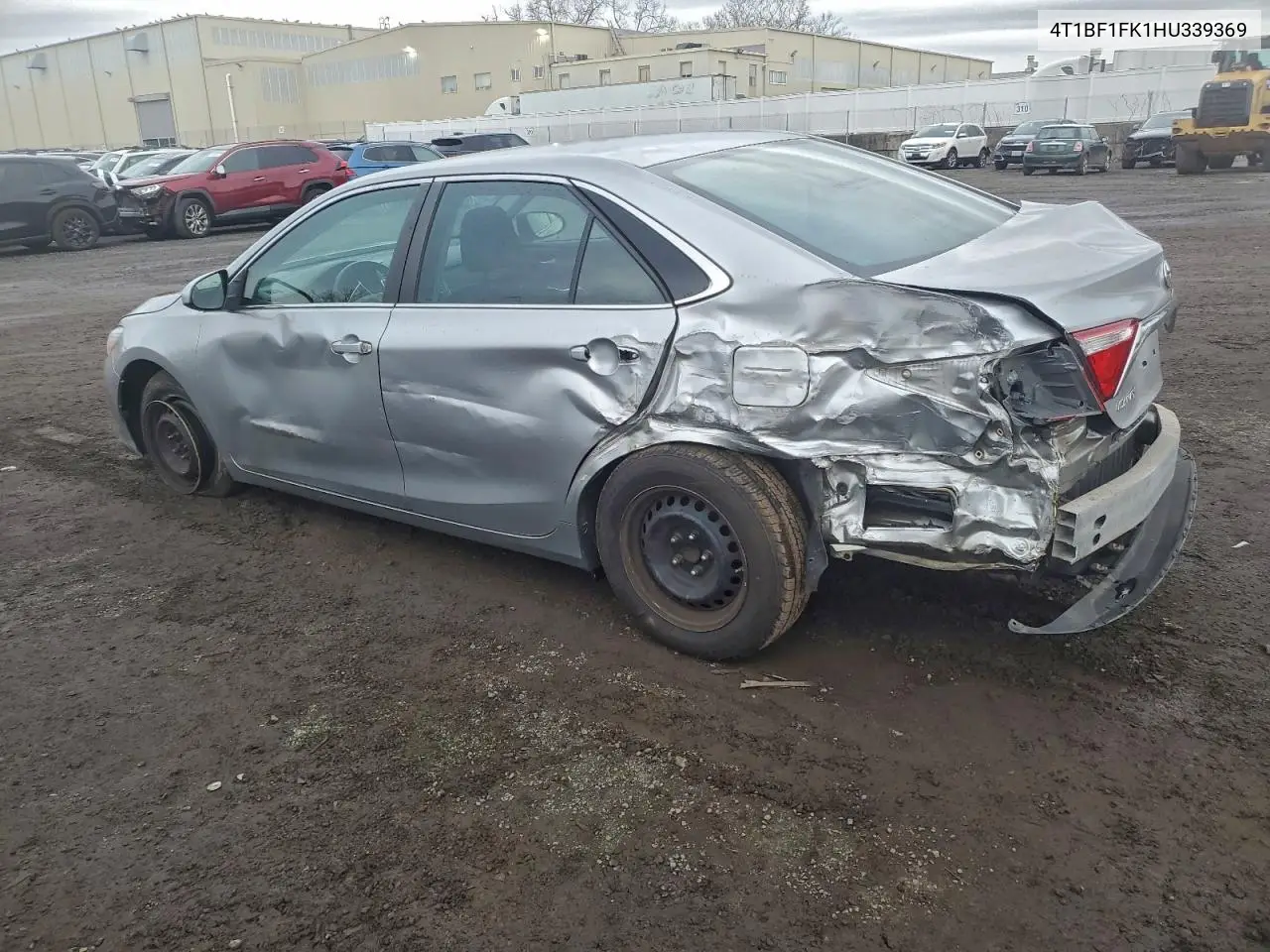 4T1BF1FK1HU339369 2017 Toyota Camry Le
