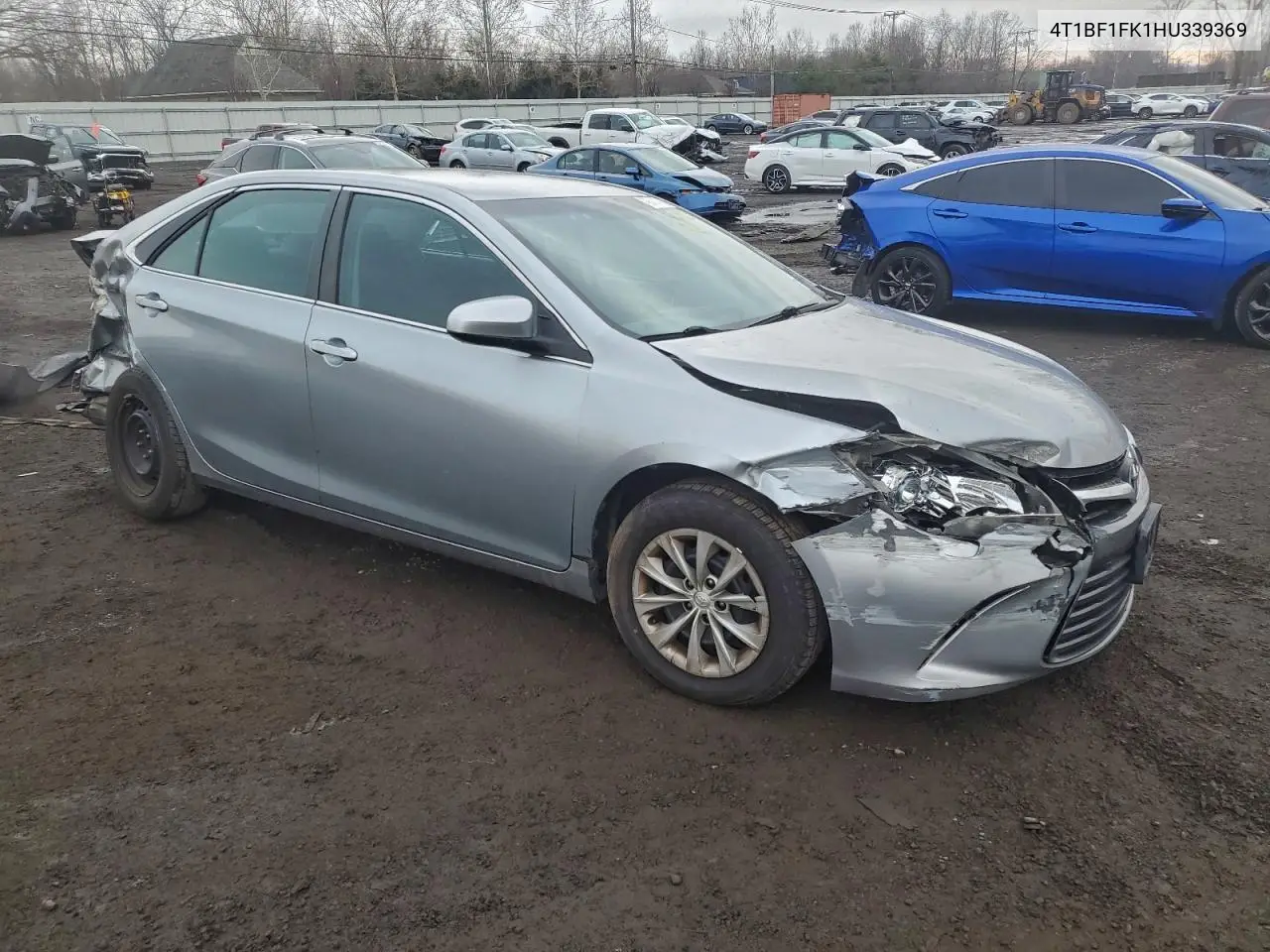 4T1BF1FK1HU339369 2017 Toyota Camry Le