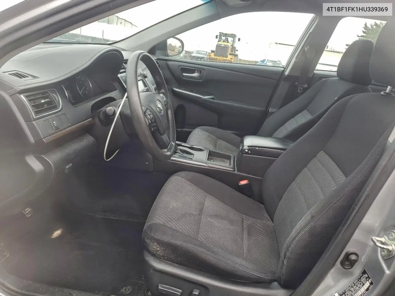 4T1BF1FK1HU339369 2017 Toyota Camry Le