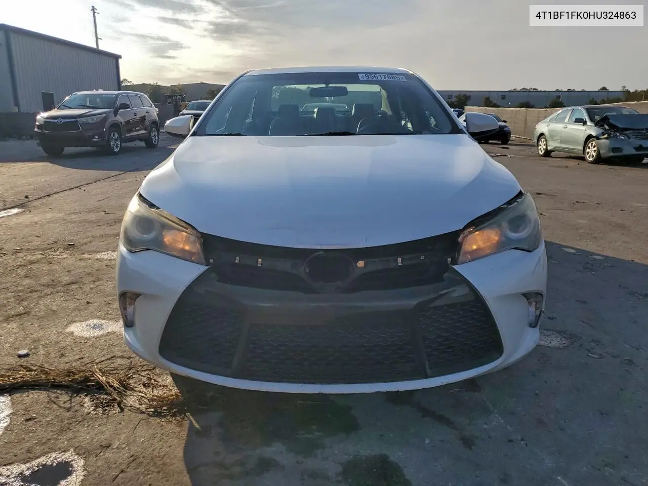 4T1BF1FK0HU324863 2017 Toyota Camry Le