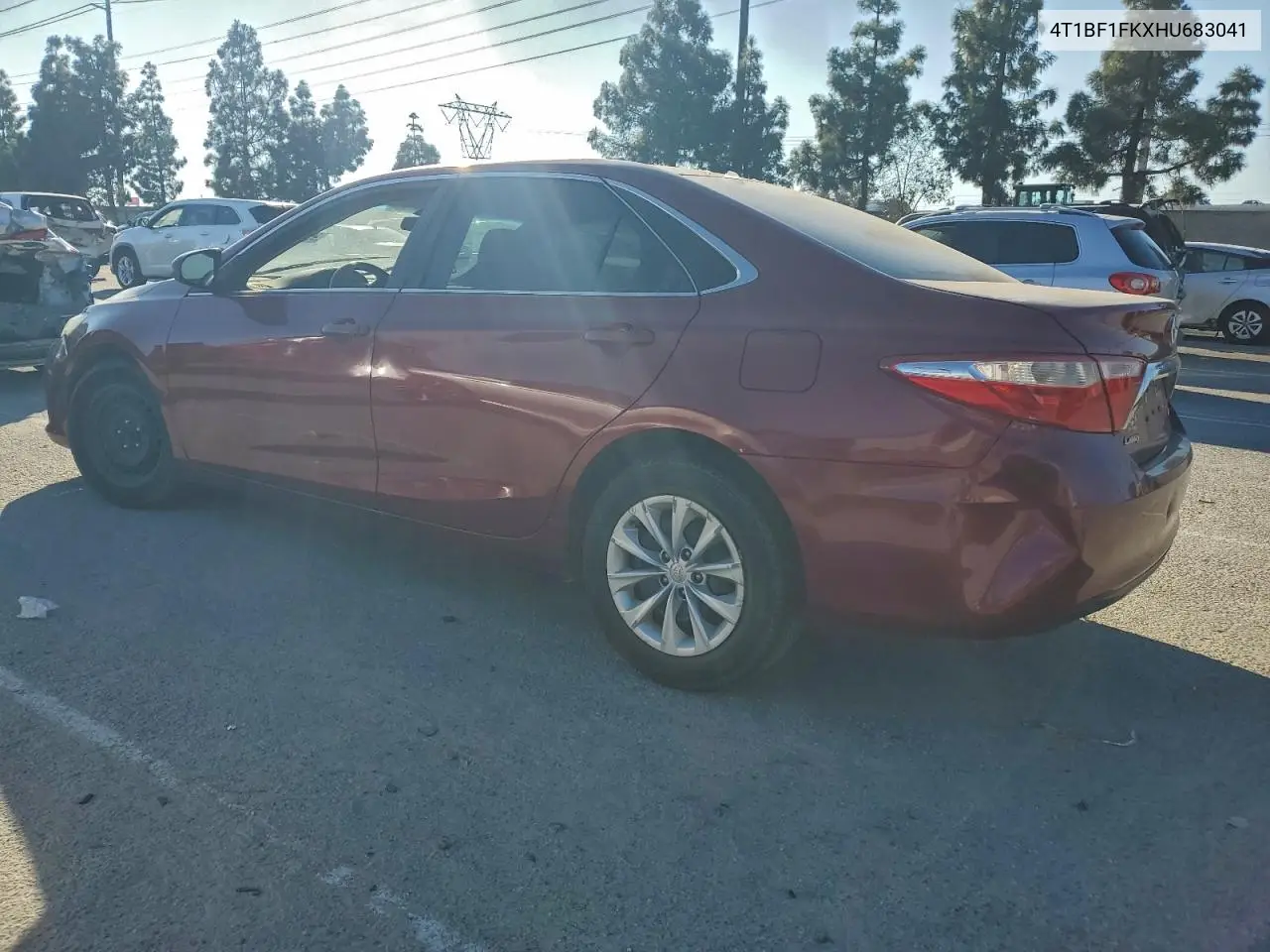 4T1BF1FKXHU683041 2017 Toyota Camry Le