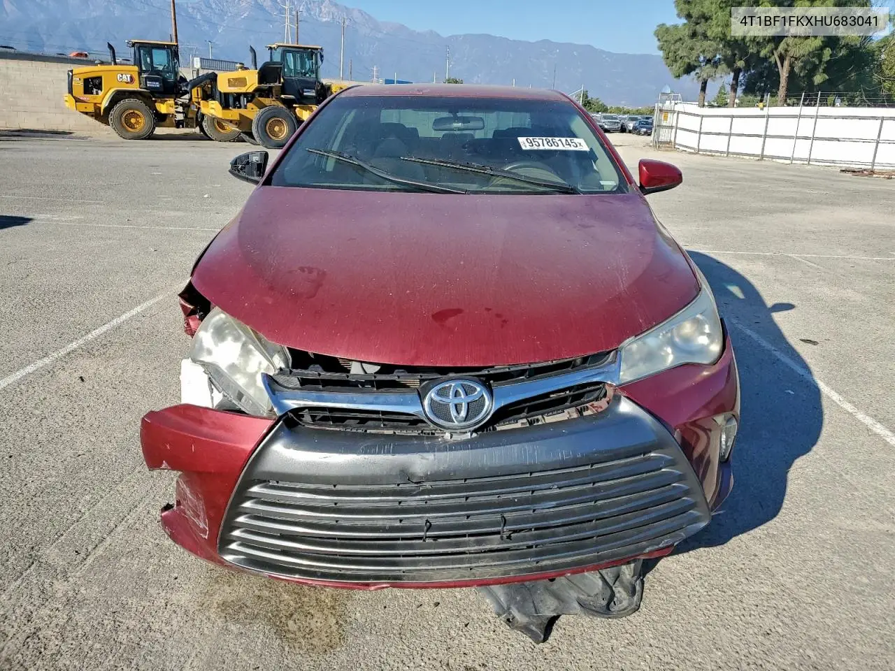 4T1BF1FKXHU683041 2017 Toyota Camry Le