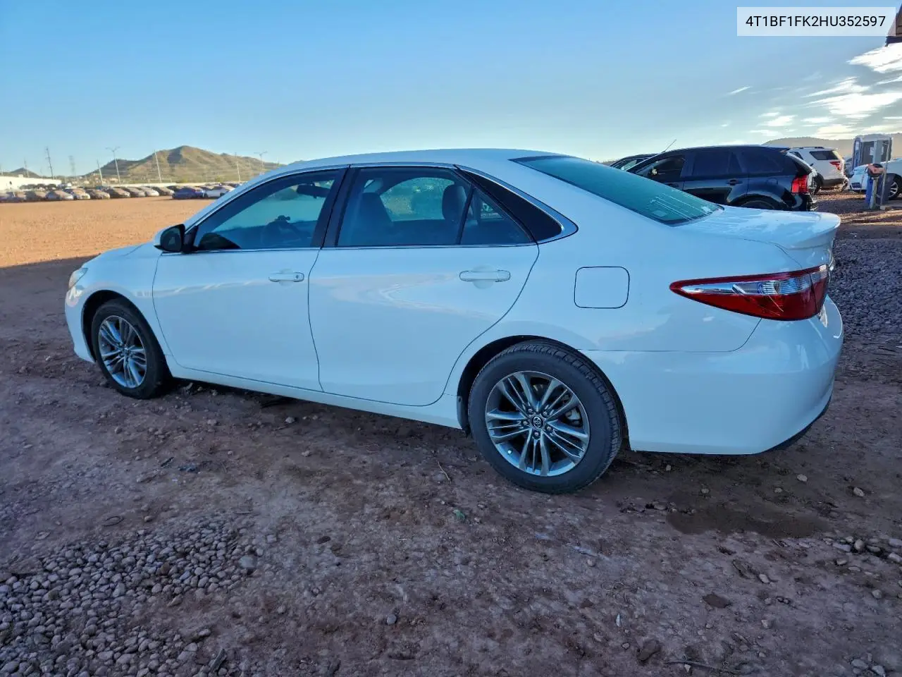 4T1BF1FK2HU352597 2017 Toyota Camry Le