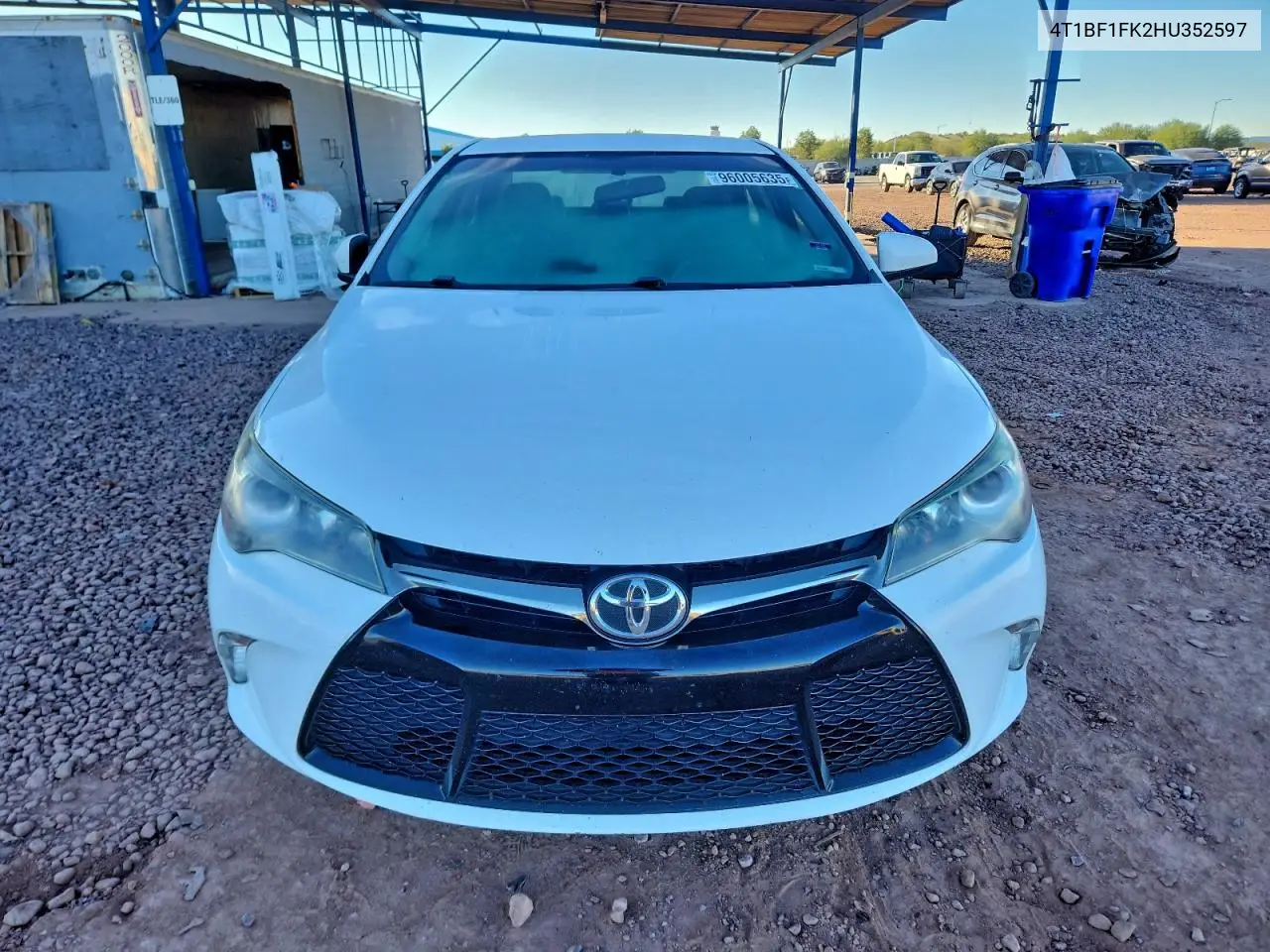 4T1BF1FK2HU352597 2017 Toyota Camry Le