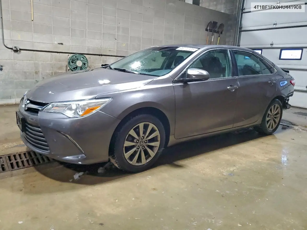4T1BF1FK0HU441908 2017 Toyota Camry Le