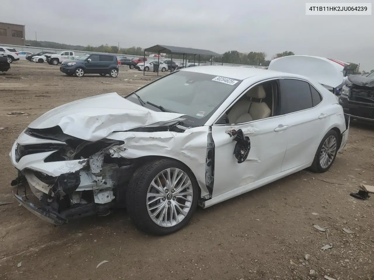 4T1B11HK2JU064239 2018 Toyota Camry L
