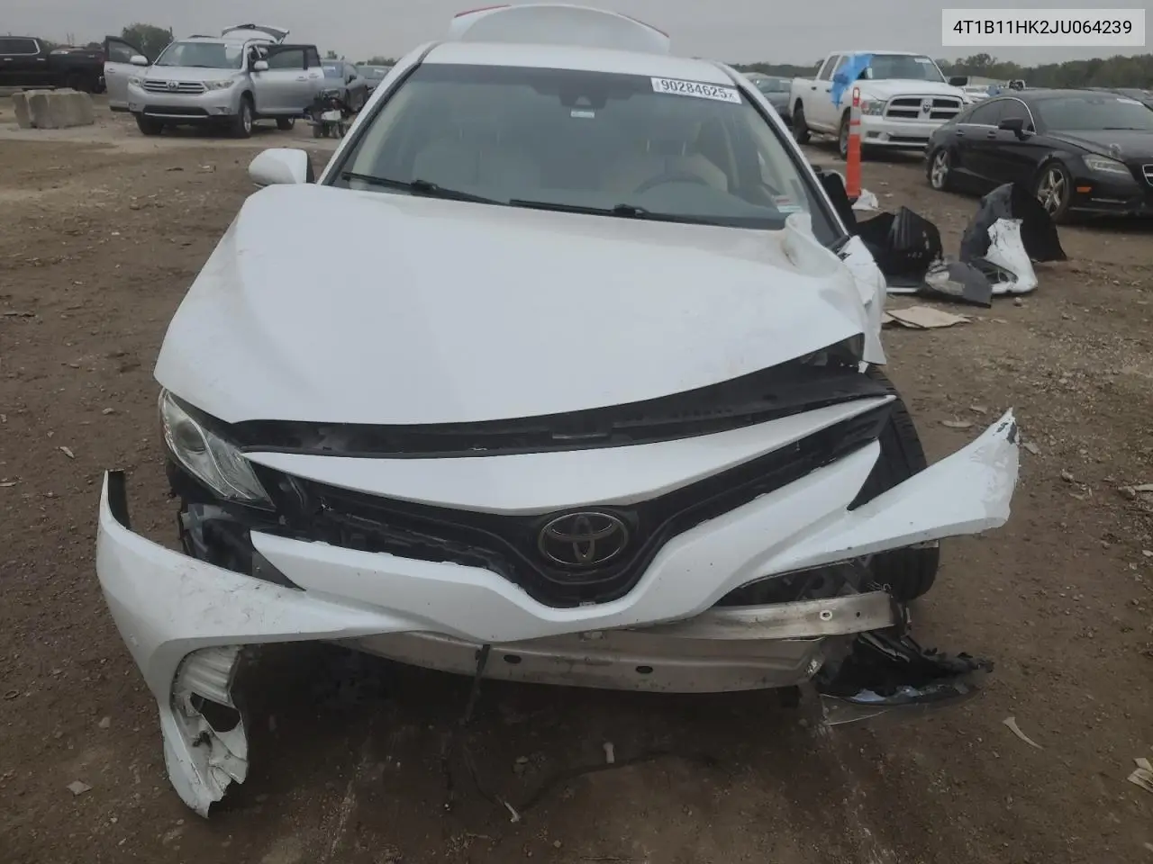 4T1B11HK2JU064239 2018 Toyota Camry L