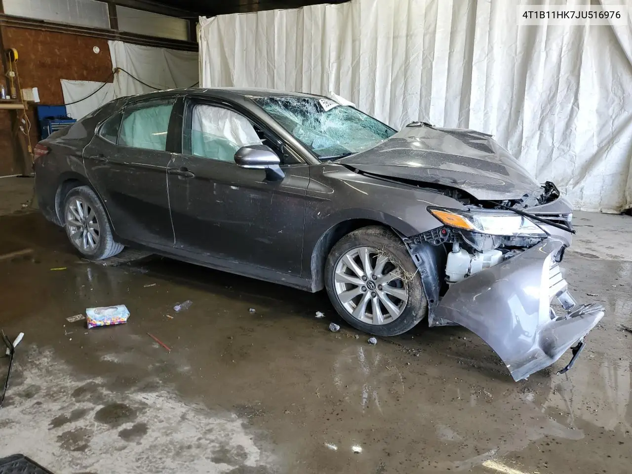 4T1B11HK7JU516976 2018 Toyota Camry L