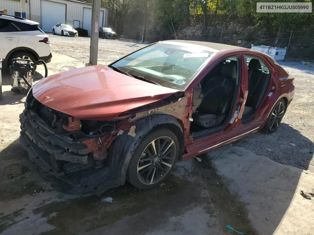 4T1BZ1HK0JU505990 2018 Toyota Camry Xse