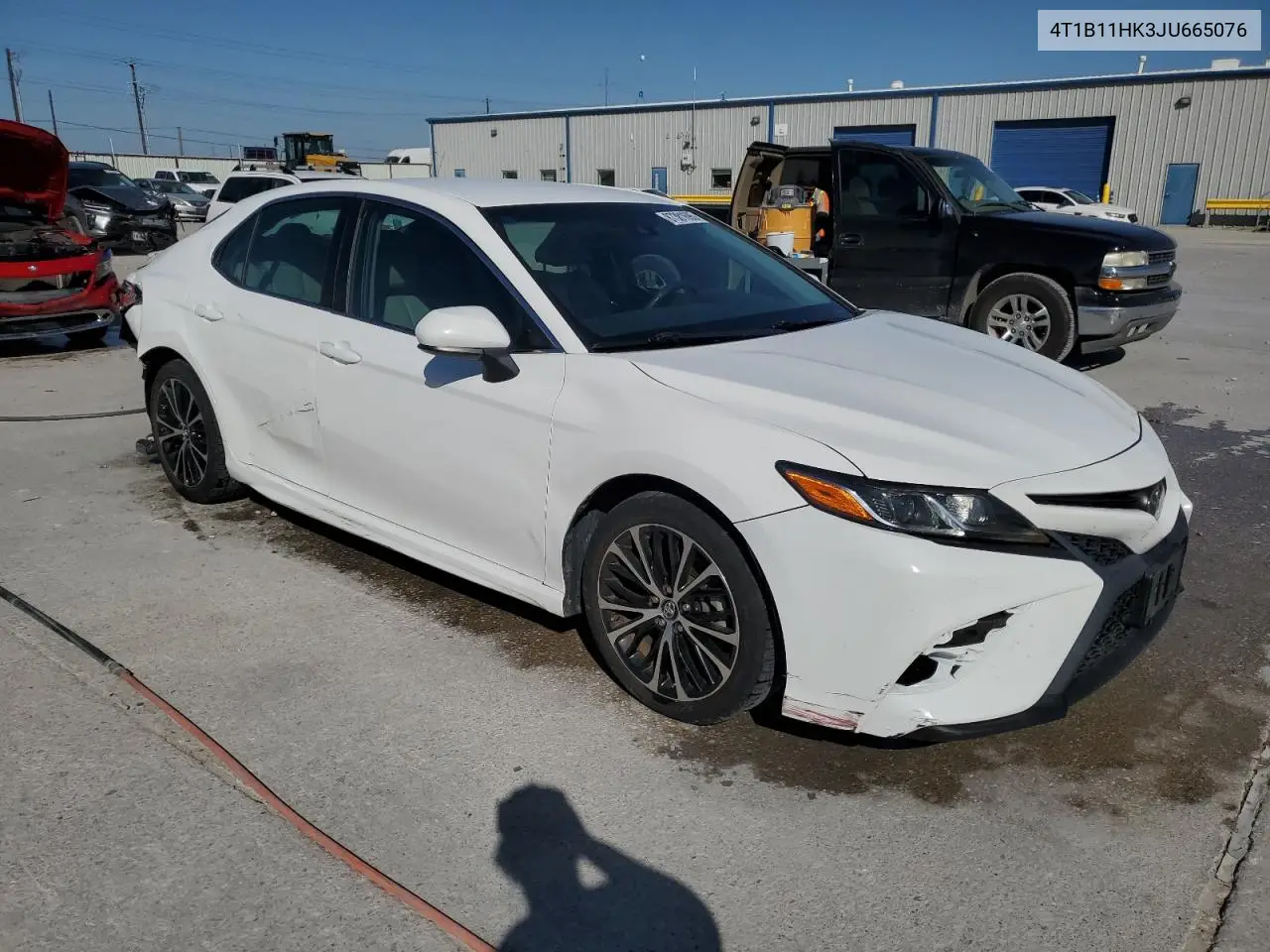 4T1B11HK3JU665076 2018 Toyota Camry L