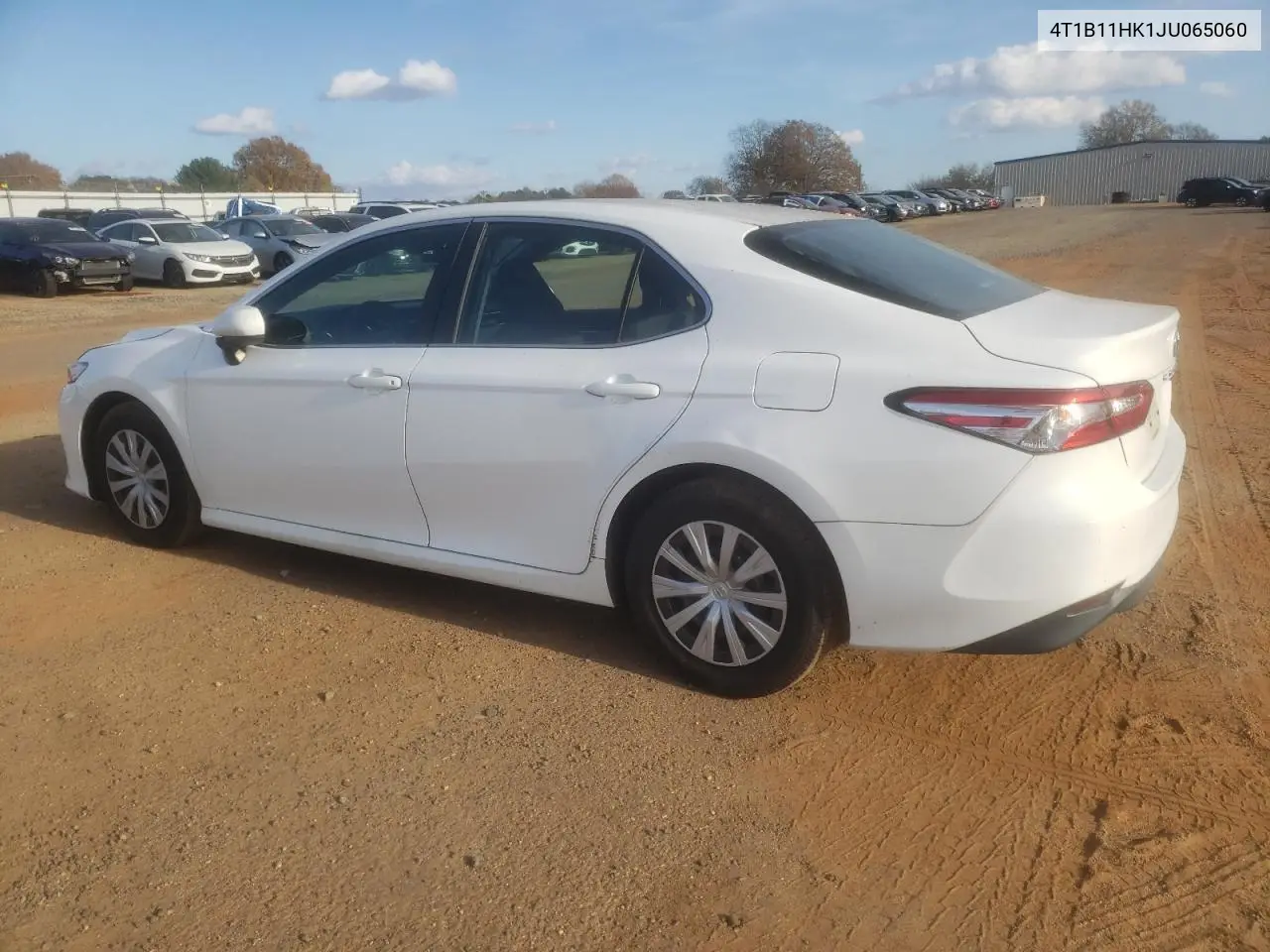 4T1B11HK1JU065060 2018 Toyota Camry L