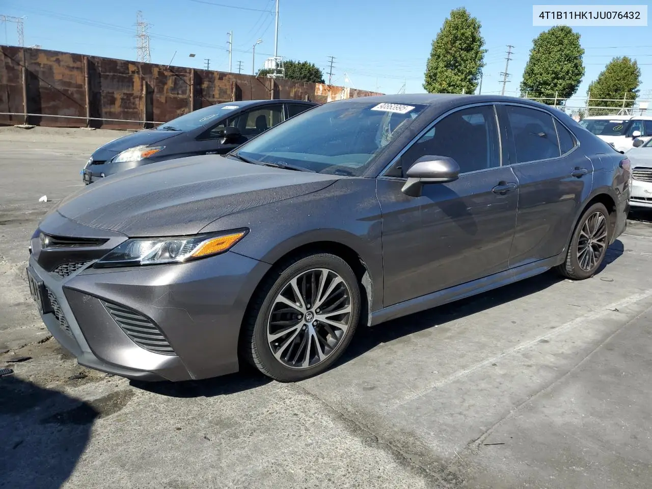 4T1B11HK1JU076432 2018 Toyota Camry L