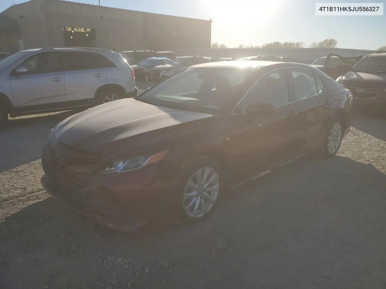 4T1B11HK5JU556327 2018 Toyota Camry L