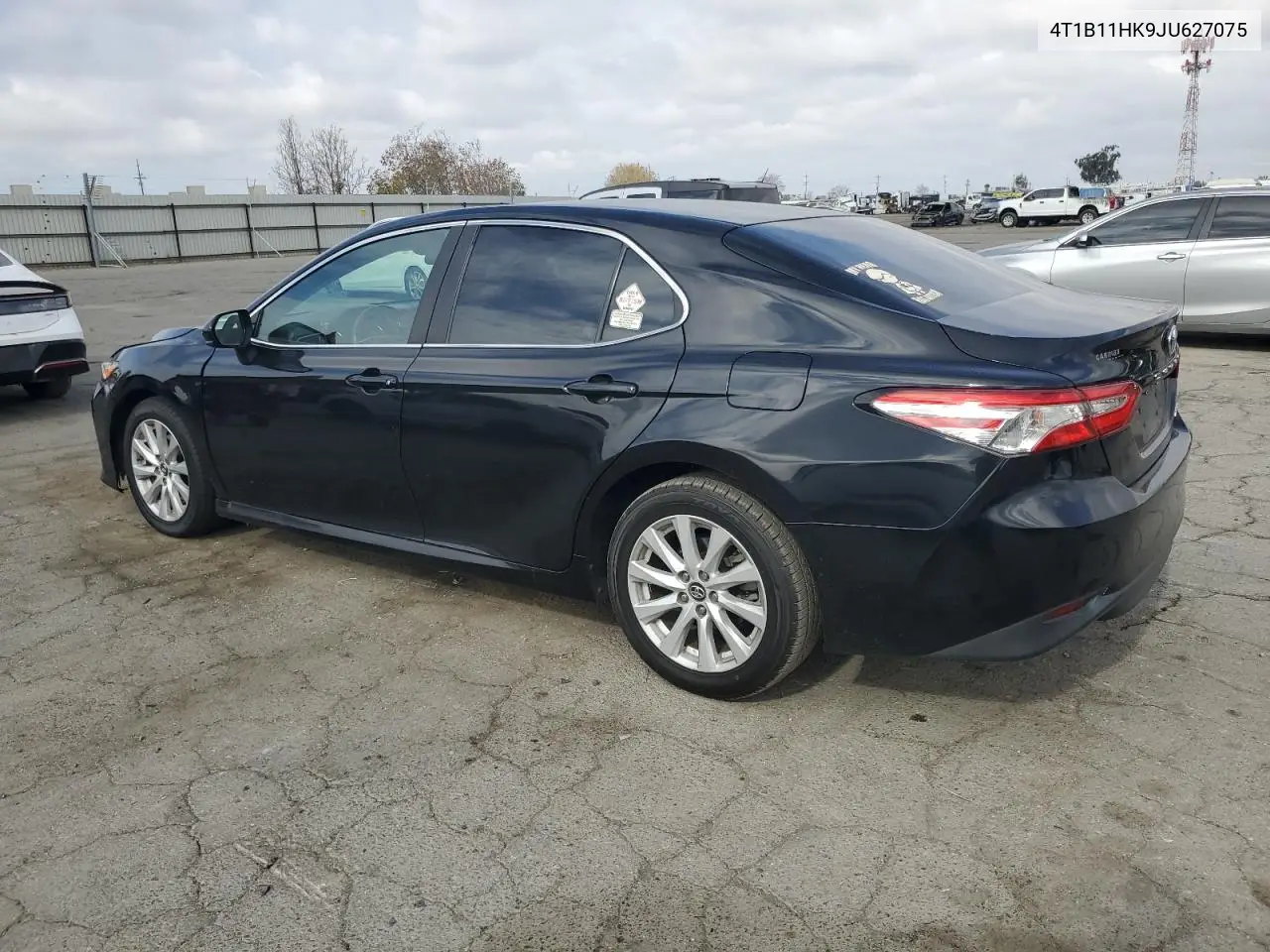 4T1B11HK9JU627075 2018 Toyota Camry L