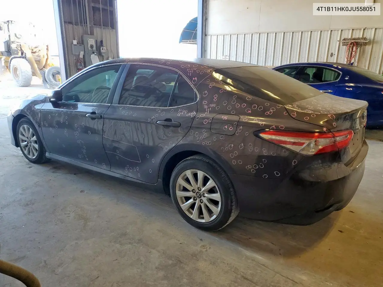 4T1B11HK0JU558051 2018 Toyota Camry L