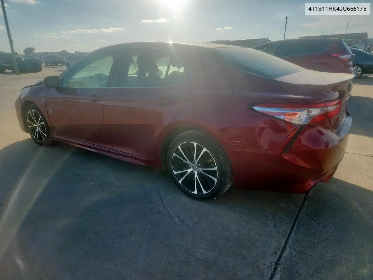 4T1B11HK4JU656175 2018 Toyota Camry L