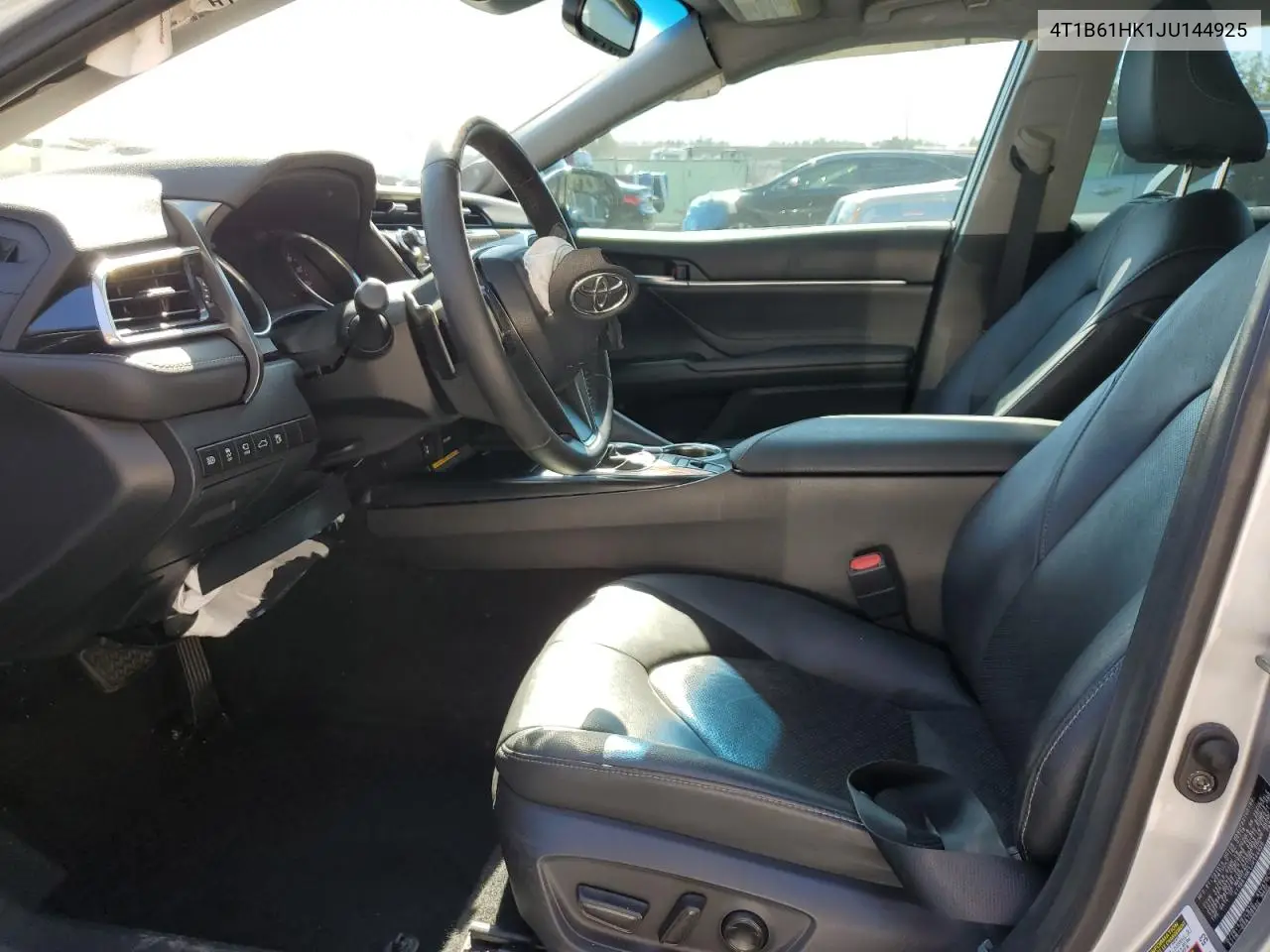 4T1B61HK1JU144925 2018 Toyota Camry Xse