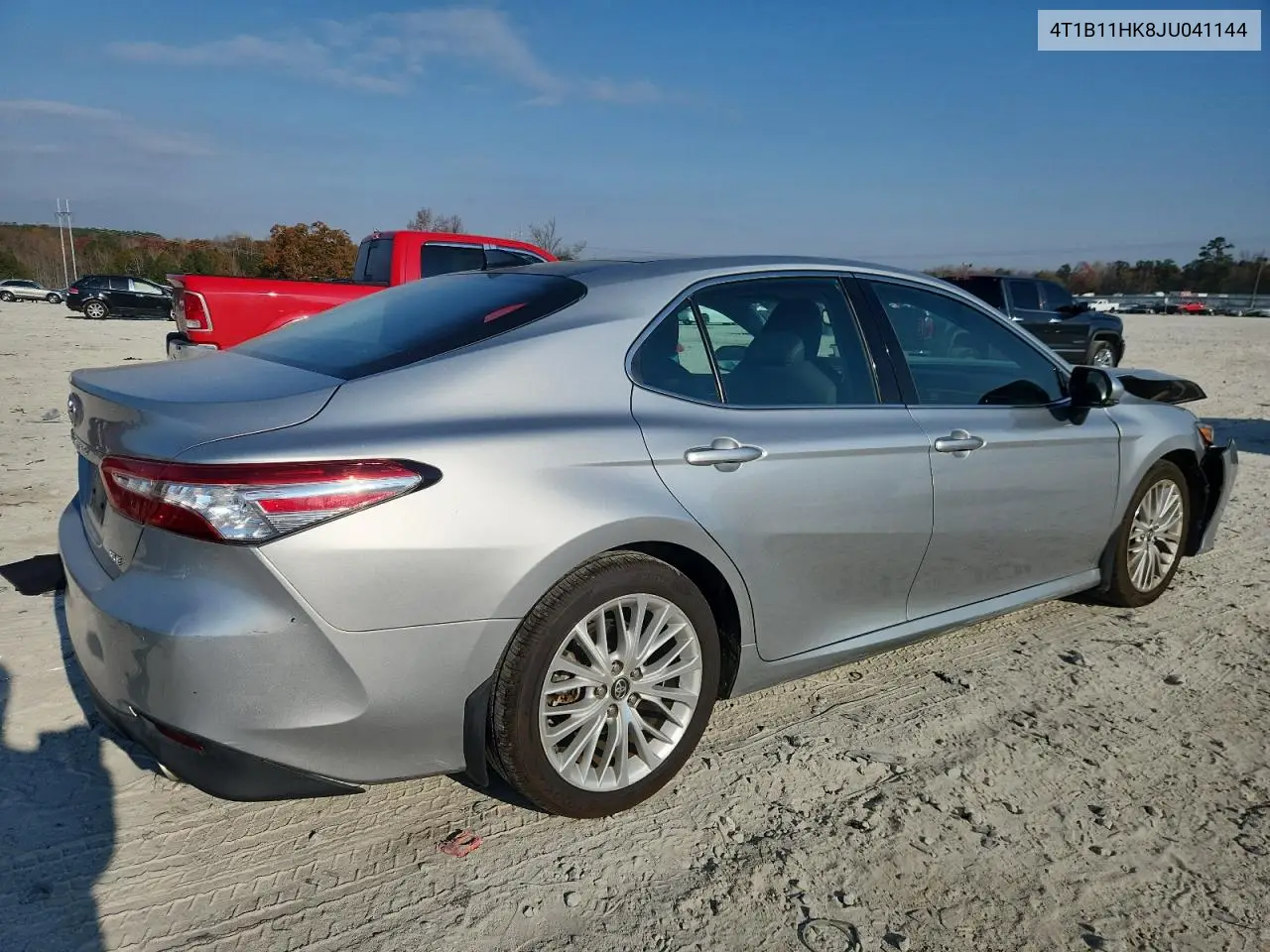 4T1B11HK8JU041144 2018 Toyota Camry L