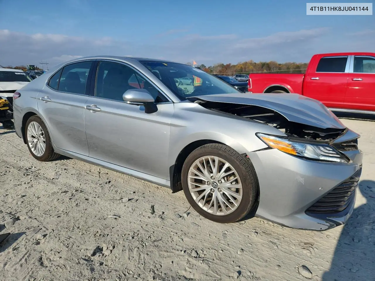 4T1B11HK8JU041144 2018 Toyota Camry L
