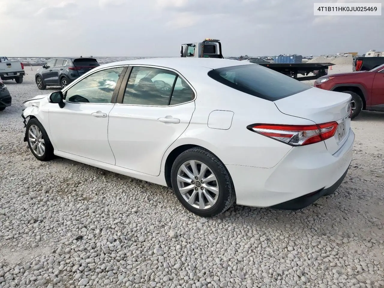 4T1B11HK0JU025469 2018 Toyota Camry L