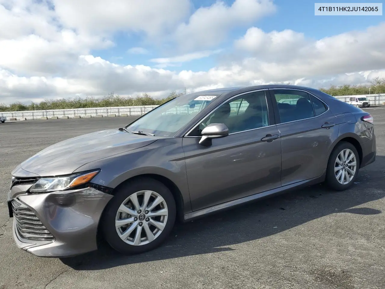 4T1B11HK2JU142065 2018 Toyota Camry L